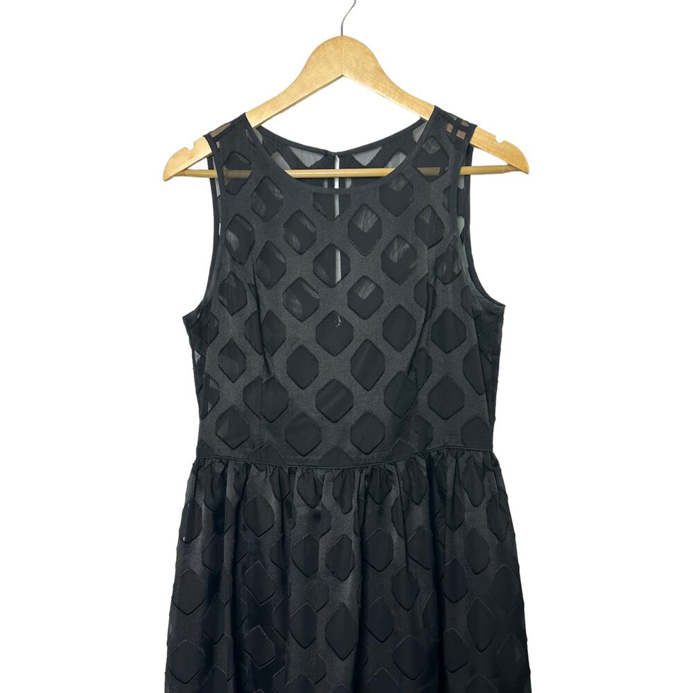 Banana Republic Sleeveless Fit & Flare Dress Black Diamond Print Women's Sz 6 - Picture 2 of 7